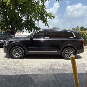 صورة 3 لـ 2025 KIA TELLURIDE LX