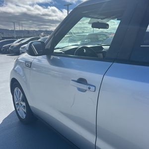 2017 KIA SOUL + — миниатюра 58