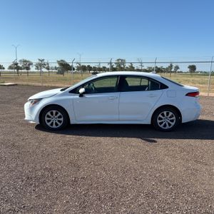 2022 Toyota COROLLA LE 照片 3