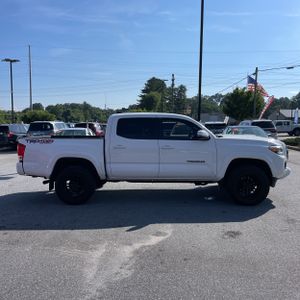 صورة 10 لـ 2016 Toyota TACOMA TRD SPORT