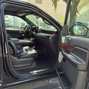 2020 Lincoln NAVIGATOR L RESERVE — миниатюра 25