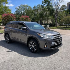 صورة 12 لـ 2018 Toyota HIGHLANDER XLE