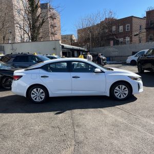 NISSAN SENTRA S - 10