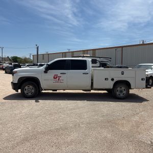 CHEVROLET SILVERADO 2500HD WORK TRUCK - 3
