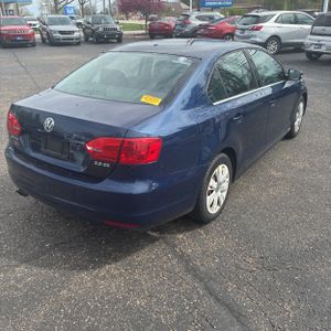 VOLKSWAGEN JETTA SE - 8