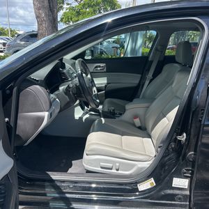 صورة مصغرة 31 لـ 2017 Acura ILX BASE