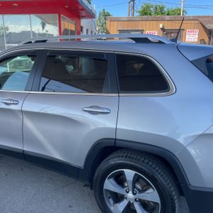 JEEP CHEROKEE LIMITED - 6