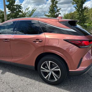 صورة 6 لـ 2023 Lexus RX 350 PREMIUM+