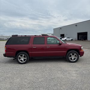 CHEVROLET SUBURBAN LTZ 1500 - 10