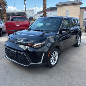 صورة 1 لـ 2023 KIA SOUL LX