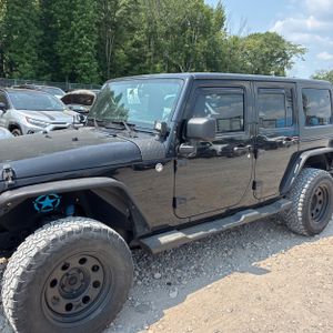 2013 JEEP WRANGLER UNLIMITED SAHARA — фото 2
