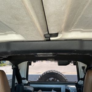 2012 JEEP WRANGLER UNLIMITED SAHARA — миниатюра 39