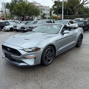 FORD MUSTANG ECOBOOST PREMIUM - 1