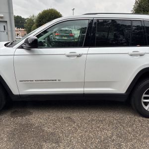 صورة 4 لـ 2023 JEEP GRAND CHEROKEE LAREDO X