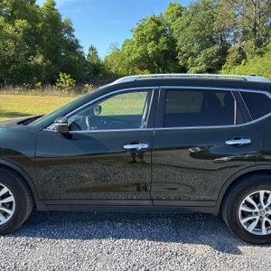 NISSAN ROGUE SV - 3