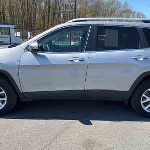 JEEP CHEROKEE LATITUDE - 4