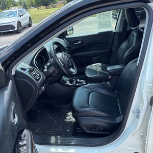 2019 JEEP COMPASS LIMITED thumbnail 32
