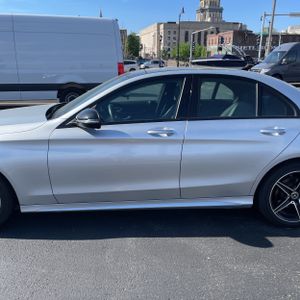 MERCEDES-BENZ C-CLASS - 4