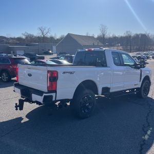 FORD F-250 SUPER DUTY LARIAT - 8