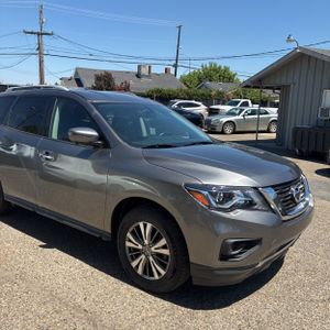 2019 Nissan PATHFINDER SL — миниатюра 13