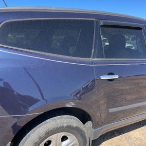 CHEVROLET TRAVERSE LS - 9