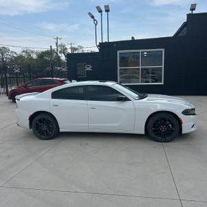 DODGE CHARGER SXT - 10