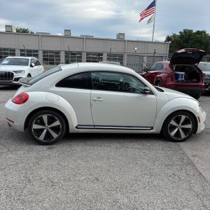 VOLKSWAGEN BEETLE TURBO PZEV - 10