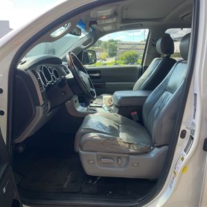 2012 Toyota SEQUOIA PLATINUM 照片 32