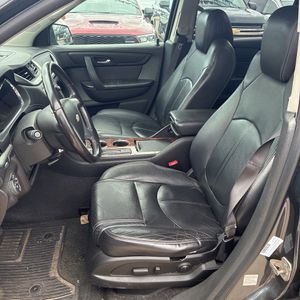 2013 Chevrolet TRAVERSE LT — фото 32