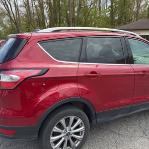 FORD ESCAPE TITANIUM - 9