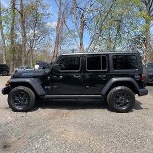 JEEP WRANGLER WILLYS 4XE - 3