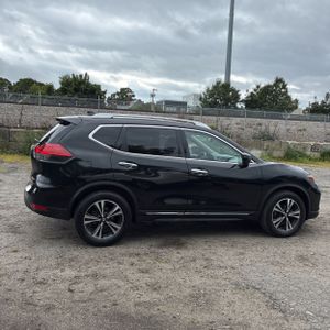 صورة 10 لـ 2017 Nissan ROGUE SL