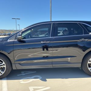 FORD EDGE TITANIUM - 4