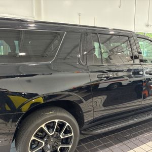 CHEVROLET SUBURBAN RST - 8