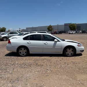 2010 Chevrolet IMPALA LT photo 10