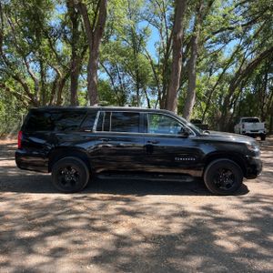 CHEVROLET SUBURBAN LT - 10