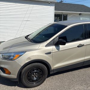 FORD ESCAPE S - 2