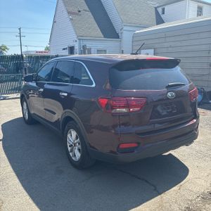 KIA SORENTO LX V6 - 5