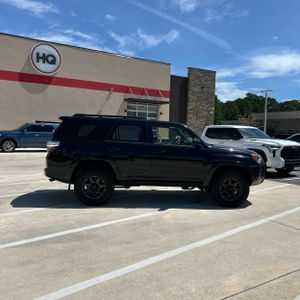 صورة 10 لـ 2022 Toyota 4RUNNER TRAIL SPECIAL EDITION