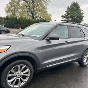 FORD EXPLORER XLT - 2