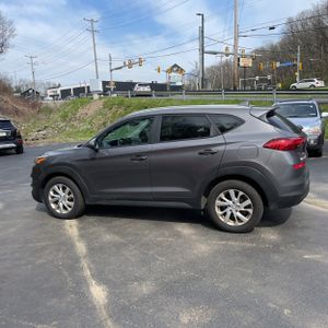 HYUNDAI TUCSON VALUE - 3