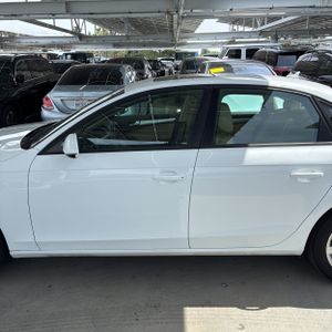 AUDI A4 2.0T PREMIUM - 3