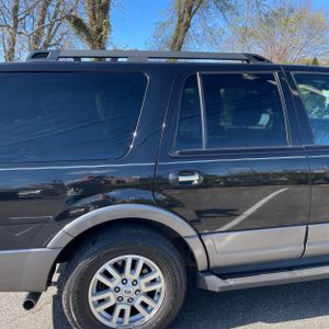 FORD EXPEDITION XLT - 9