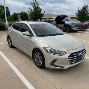 HYUNDAI ELANTRA VALUE EDITION - 10