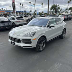 PORSCHE CAYENNE - 1