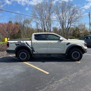 FORD RANGER RAPTOR - 10