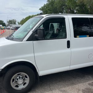 CHEVROLET EXPRESS LS 3500 - 2