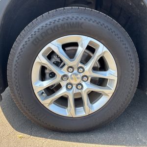 2021 Chevrolet TRAVERSE LS — миниатюра 17