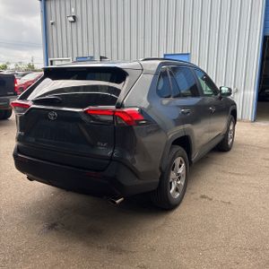 TOYOTA RAV4 - 8