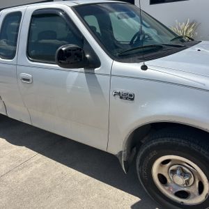 صورة 13 لـ 2002 FORD F-150 XL